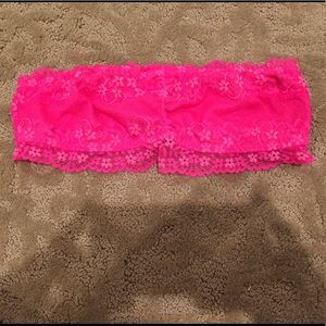 Hot pink floral design lace bandeu